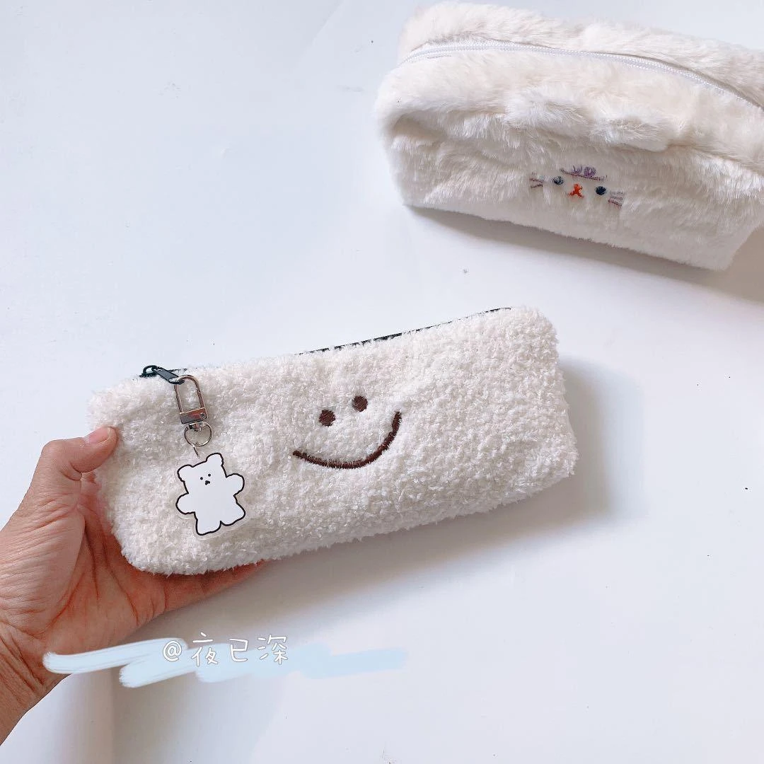 自制ins风简约羊羔毛笑脸笔袋大容量可爱文具收纳袋Dinotaeng同款