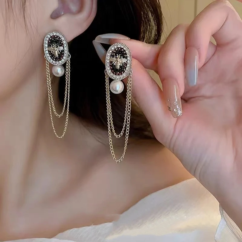 铜合金耳饰 复古蜜蜂小众设计感轻奢流苏耳环椭圆形宫廷风耳饰女