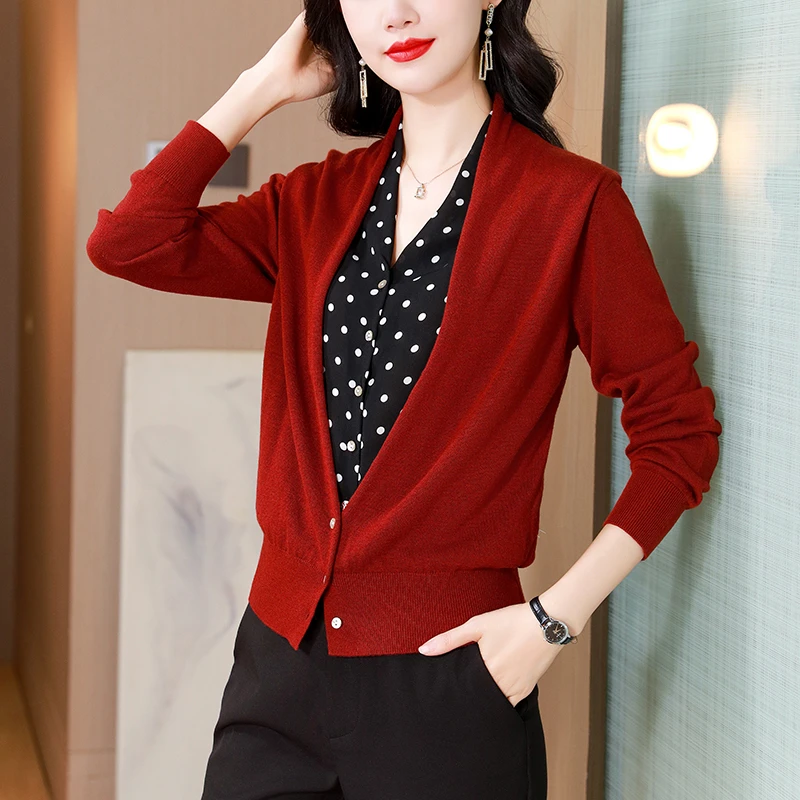 针织毛衣开衫时尚秋冬新款V领假两件红色上衣女妈妈波点百搭衬衫