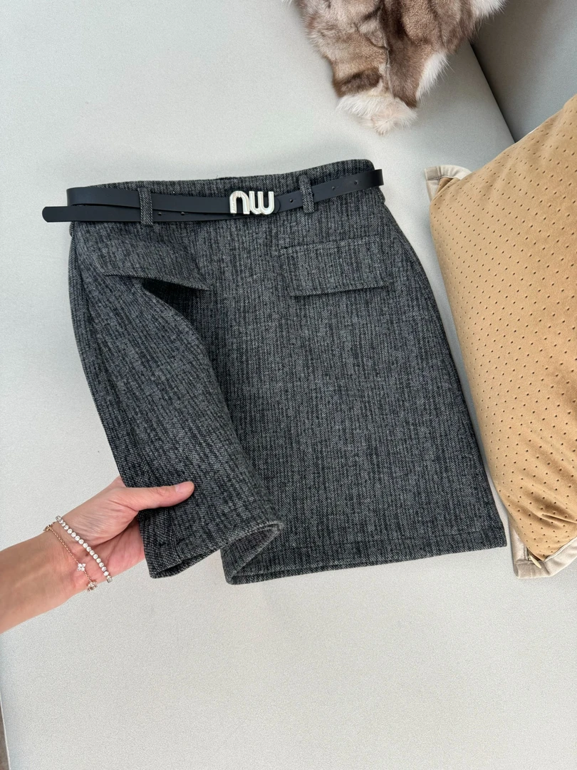 【6895】半裙加厚松紧腰显瘦显高秋冬简约气质【配腰带】