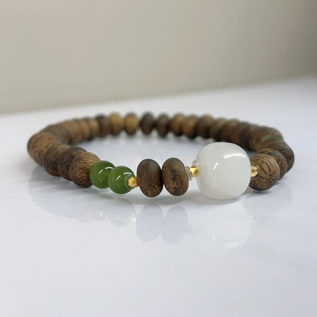 沉香【珊木居】S1008JY 追夏 18K金 沉香算盘珠0.6白玉单圈手串