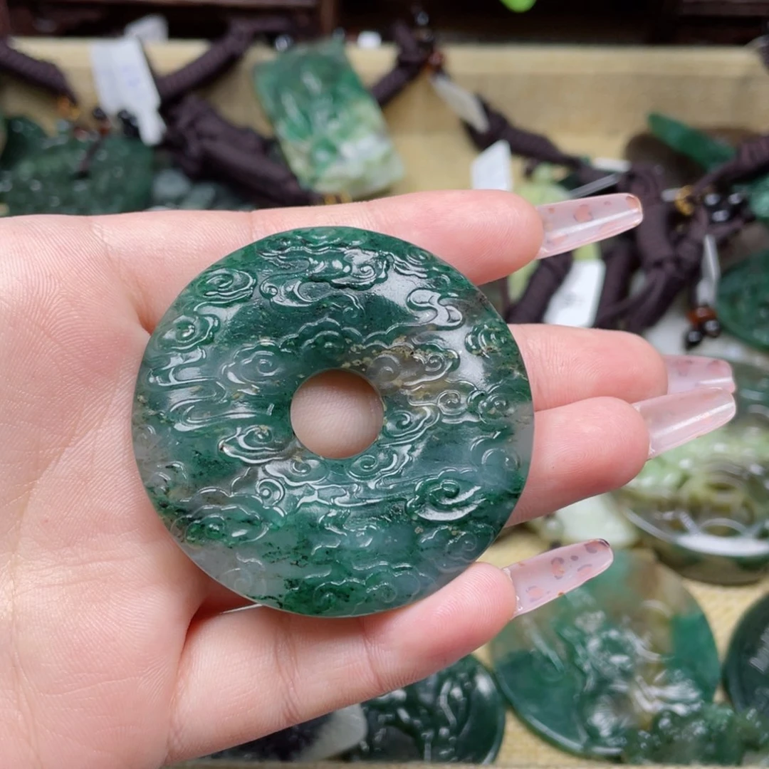 独山玉颈饰未镶嵌山*经