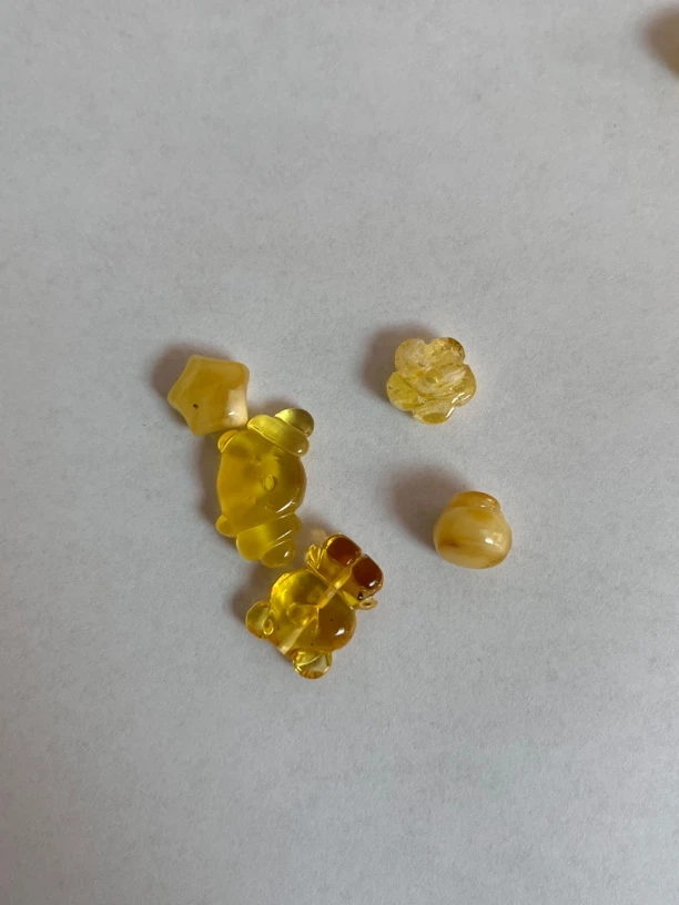 【23】蜜蜡配饰 默认微瑕 自带默认孔 介意勿拍