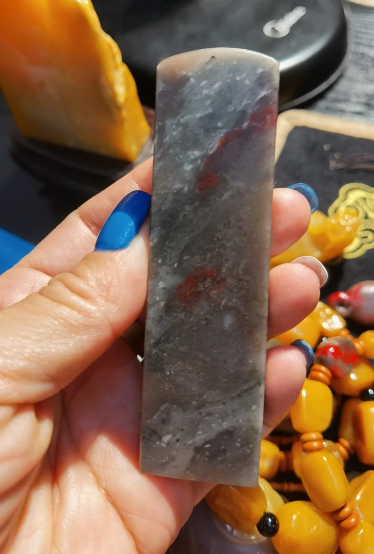 昌化牛角地鸡血印章