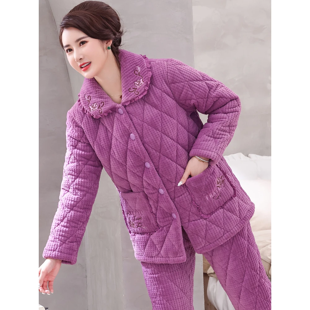 2023新款冬季睡衣女中老年珊瑚绒夹棉妈妈加厚加绒奶奶保暖家居服