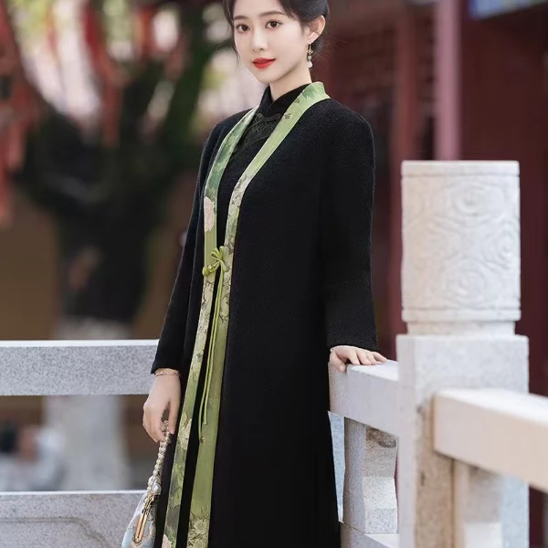 2024冬款高端气质显瘦复古民国风旗袍黑色中式外披