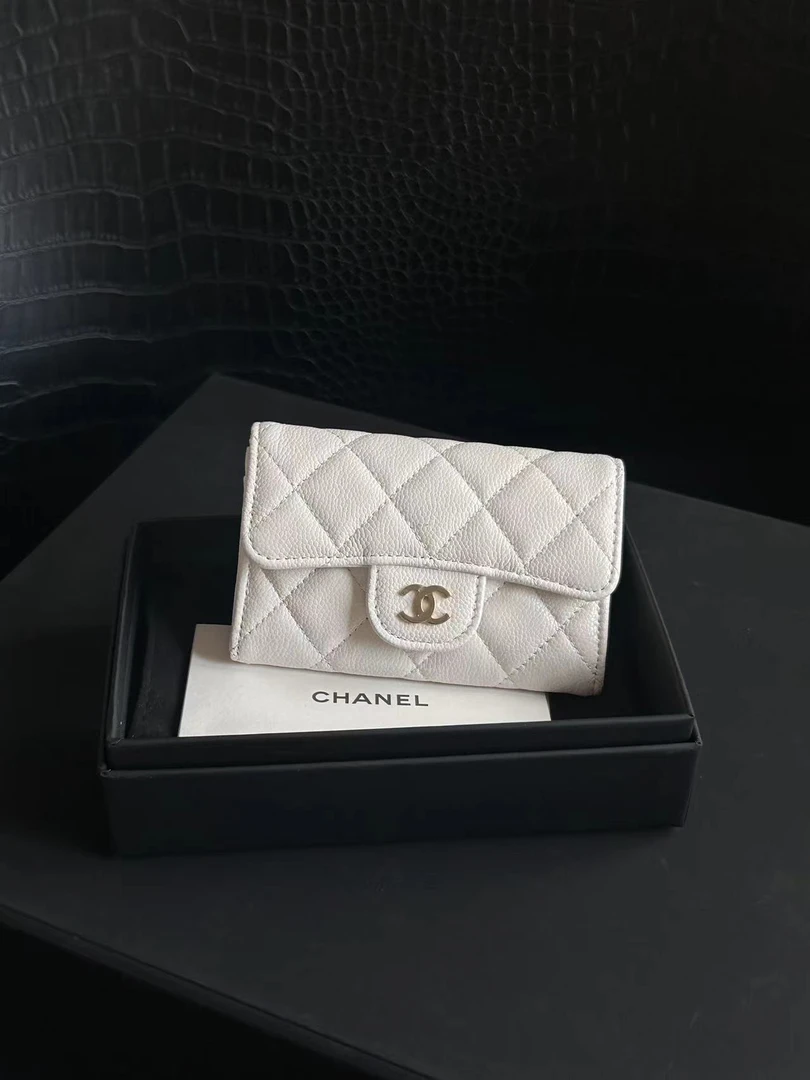 99新 Chanel/香奈儿 展会外场 白金鱼子酱卡包