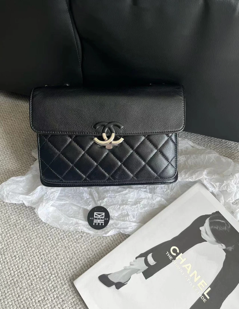 95新 Chanel/香奈儿 黑银古巴小邮差鸳鸯c扣包 8757885