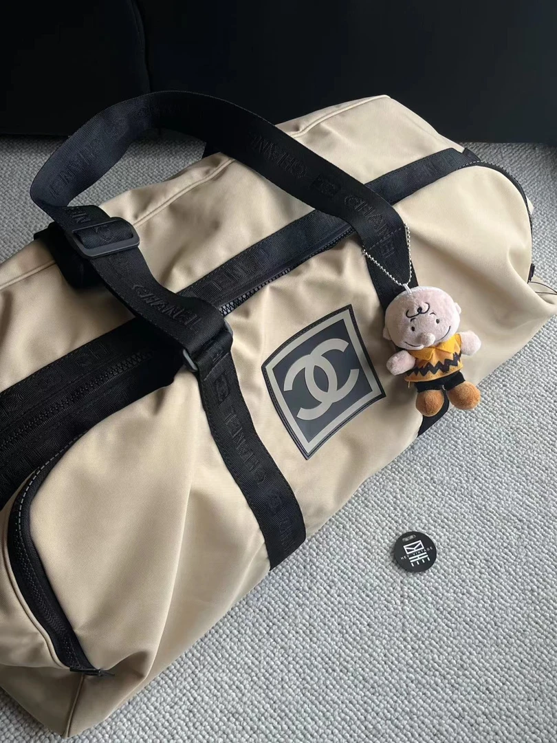 95新 Chanel/香奈儿 奶茶色运动方标旅行袋 8391644