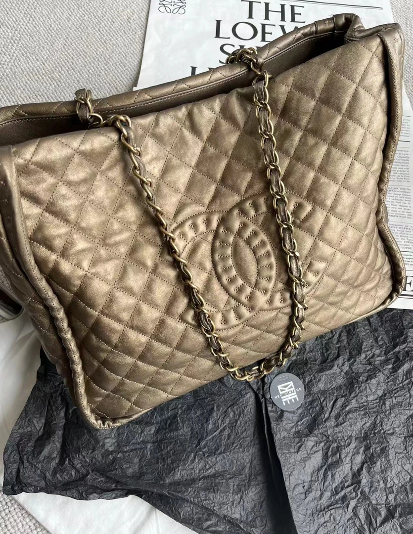 95新  黑黑中古/Chanel 金色大logo托特包 8181408