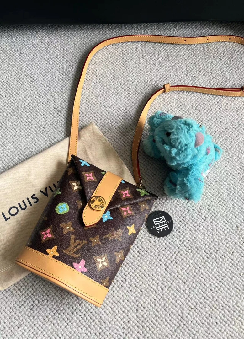 95新 LouisVuitton/路易威登  Lv联名薯条包 芯片款 12cm 8758486