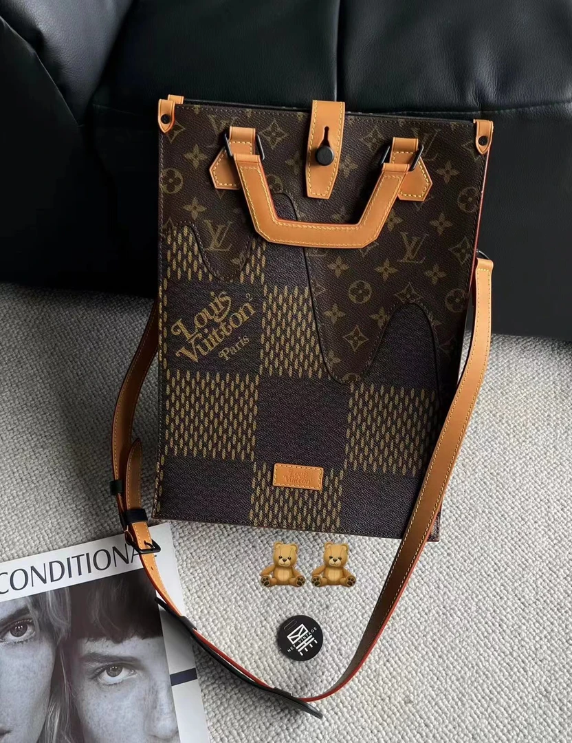 95新 LouisVuitton/路易威登  lv竖版限定琴谱包 25cm 8897040