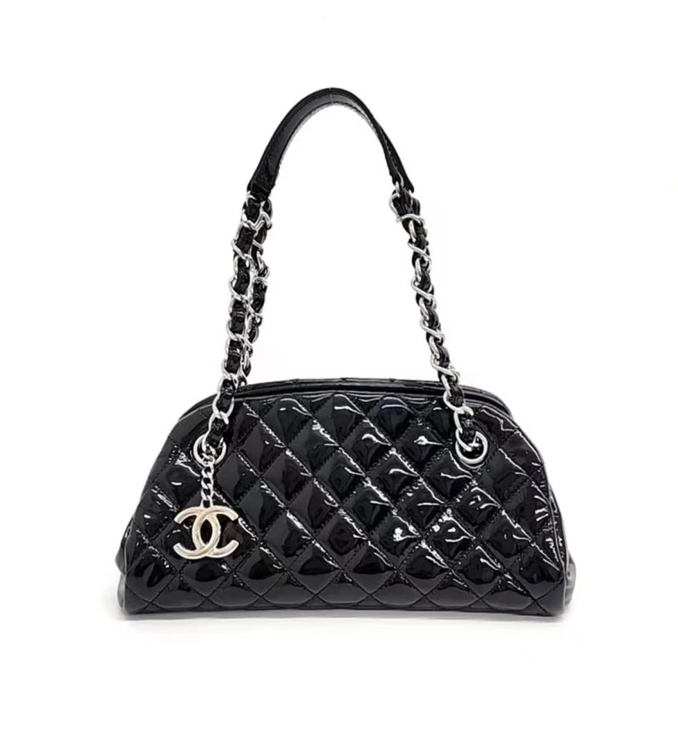 95新  黑黑中古/Chanel 漆皮 保龄球包 28cm 5823191 (改色）