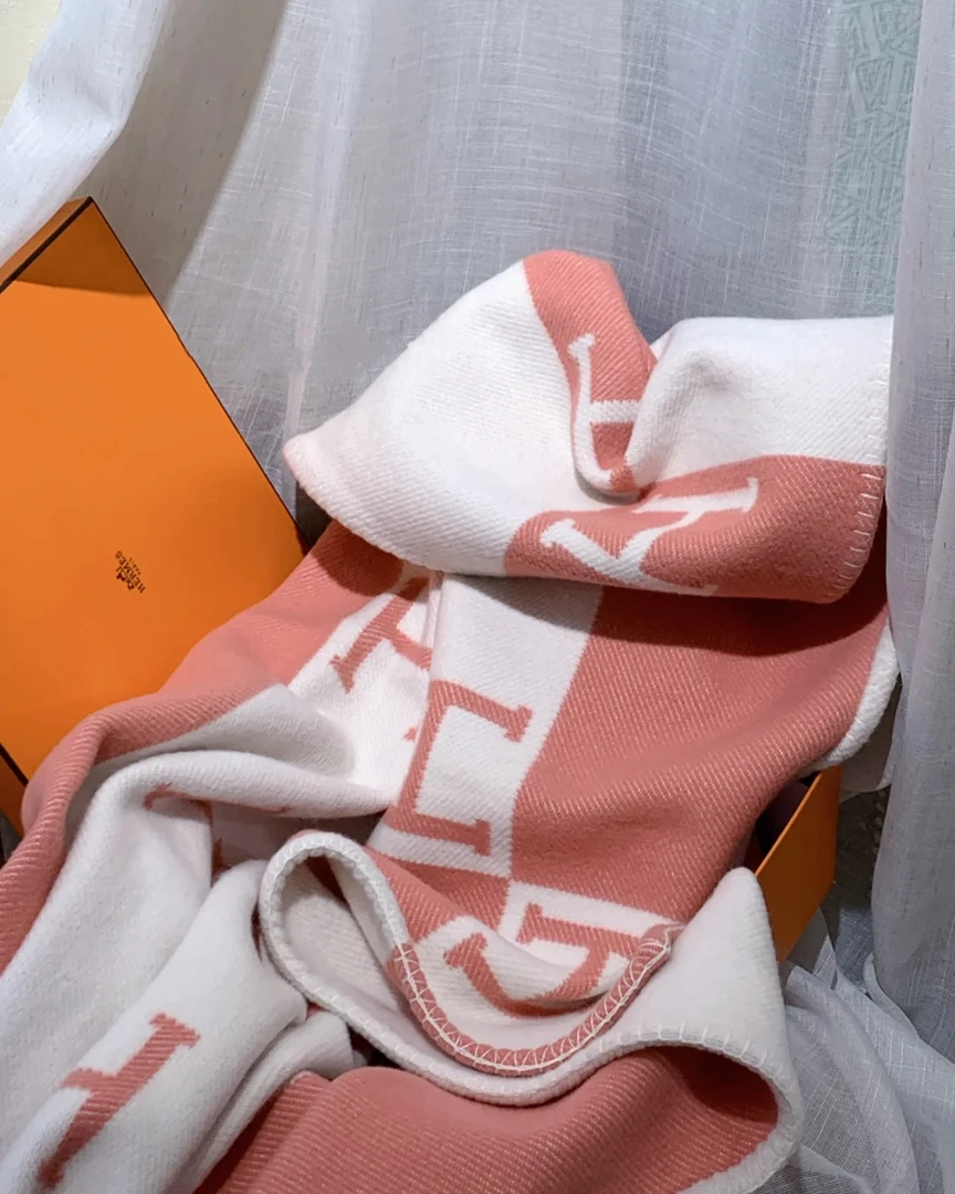 99新 Hermes/爱马仕 黑黑中古/红白毯子  5946875