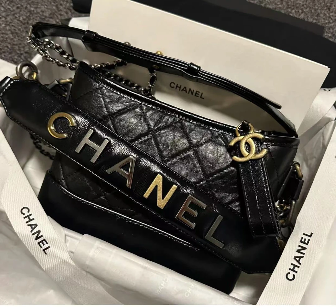 95新 Chanel/香奈儿 展会外场  黑金手柄流浪包 小号