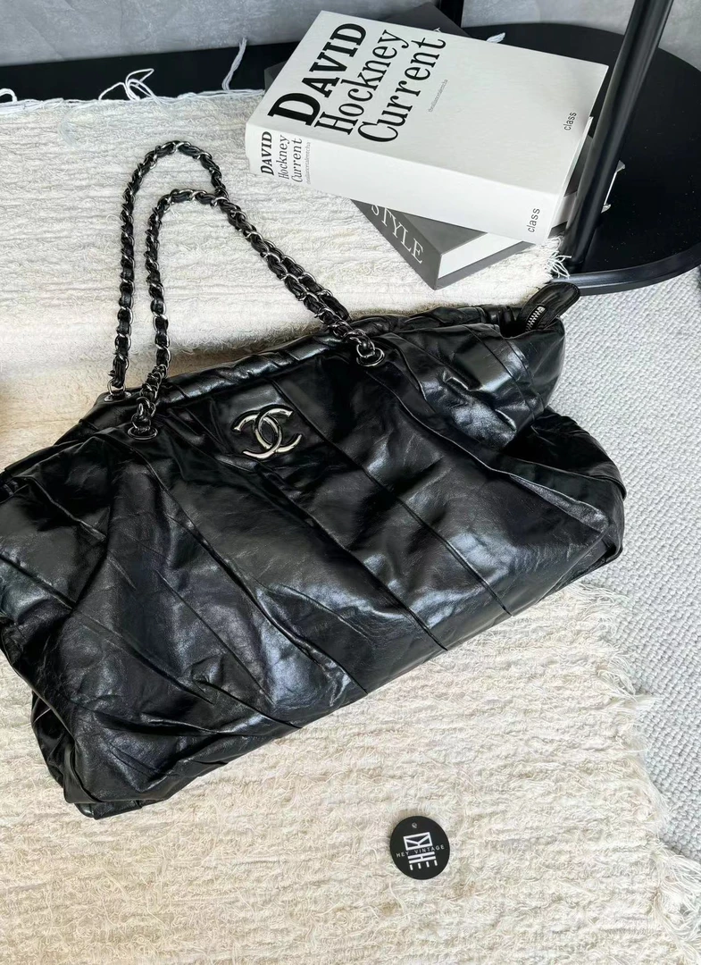 95新 Chanel/香奈儿 黑银油蜡褶皱机场包 45cm 9505093