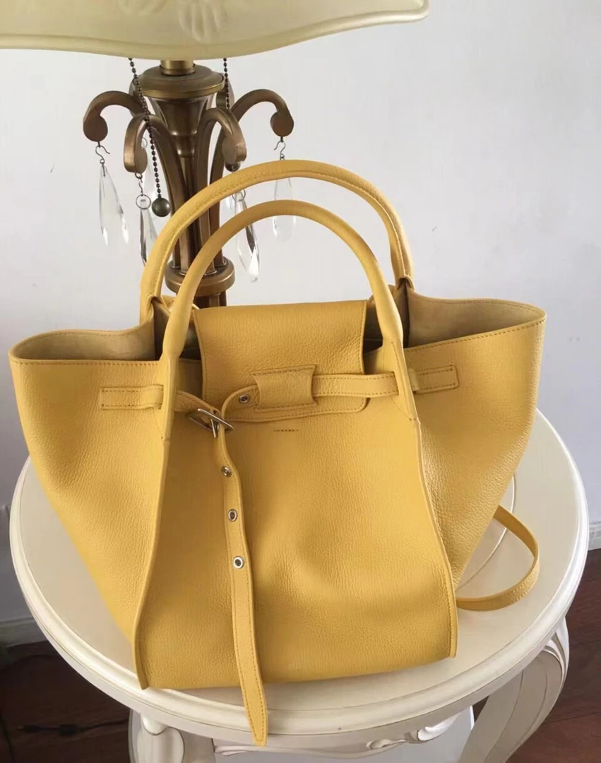 95新 Celine/思琳 黄色bigbag荔枝纹篮子包 24cm 10337554
