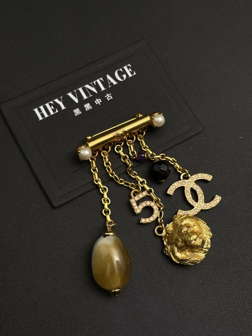 95新  黑黑中古/Chanel 狮子 琉璃 多元素流苏 胸针 6793843