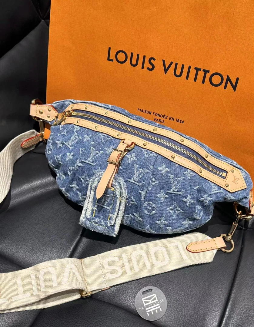 全新未使用 LouisVuitton/路易威登 新款牛仔腰包 30cm 10289113
