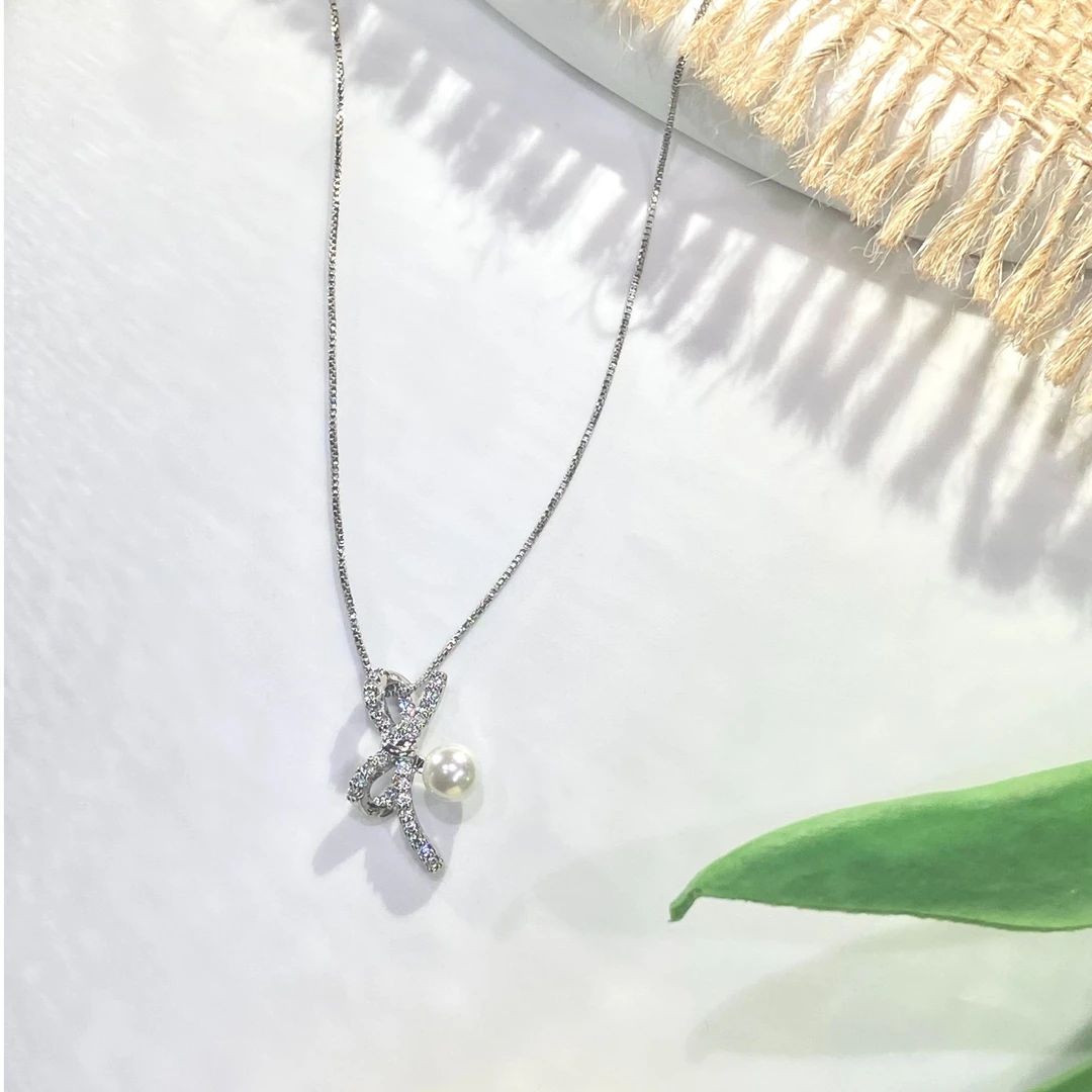 铜合金项链 AIYO轻奢简约高级感满钻蝴蝶结珠珠吊坠项链