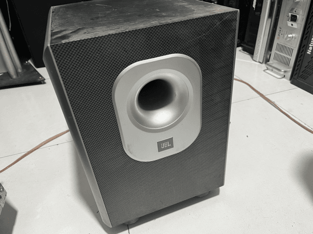 9新  二手 JBL 8寸有源低音炮 （低音喇叭惠威的）