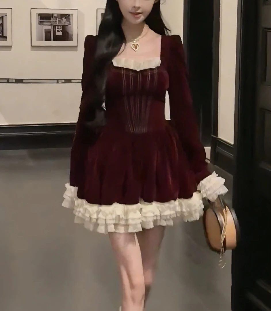 【梦妮定制】浆果甜心-复古甜美蕾丝拼接减龄短款连衣裙显瘦