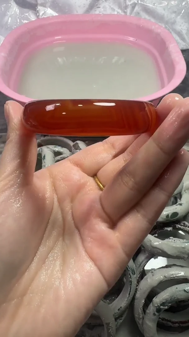 【闪购商品】玛瑙/玉髓手镯未镶嵌100