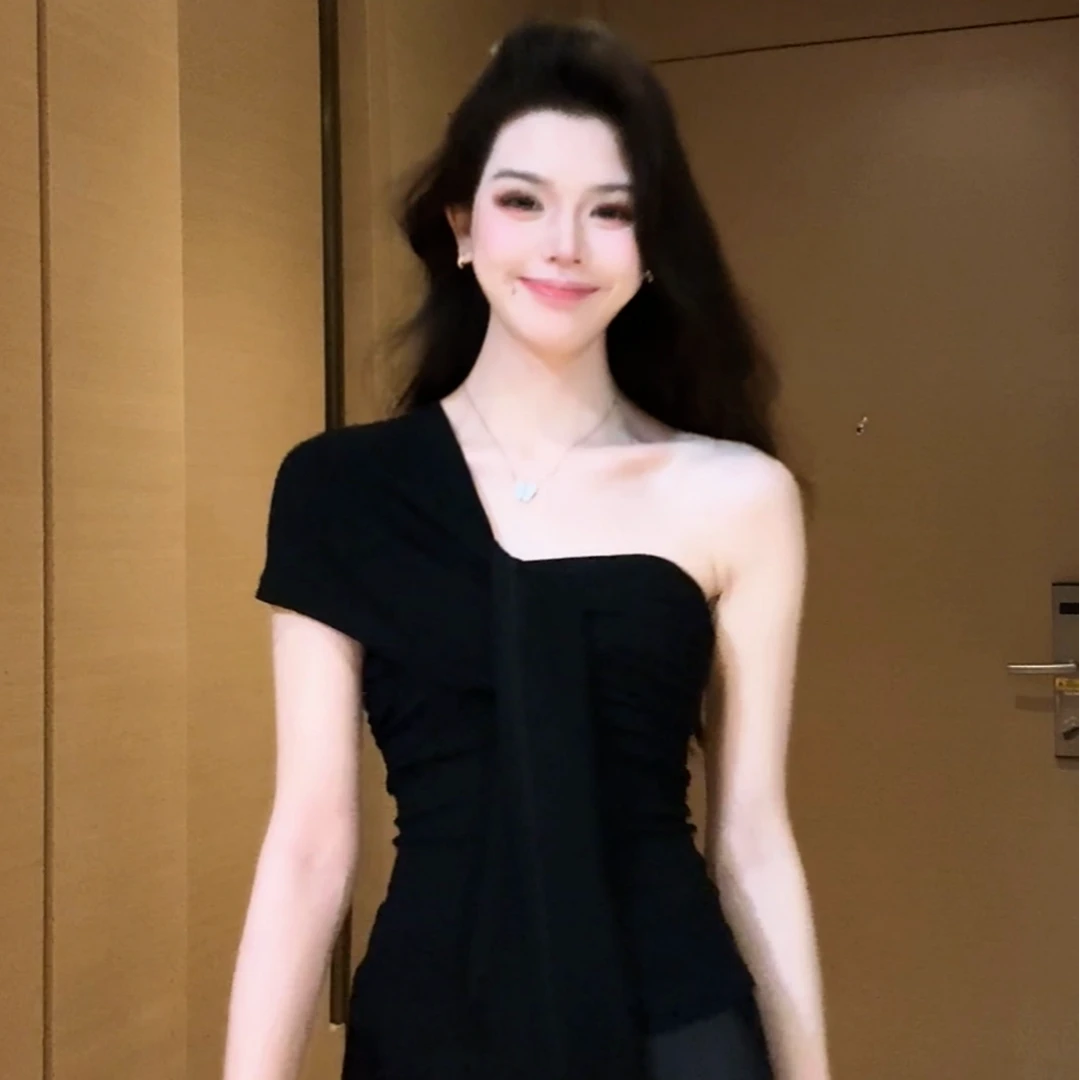 【泡沫之夏】时尚气质短款设计感飘带修身显瘦露肩纯色打底衫4510款