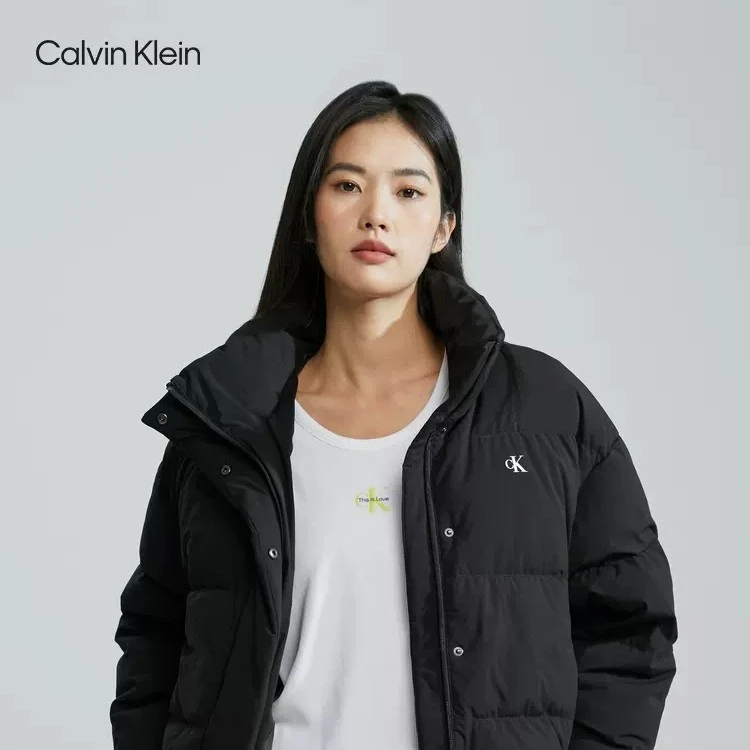 CK Jeans23秋冬新款女士简约字母印花绗缝立领羽绒服J222249