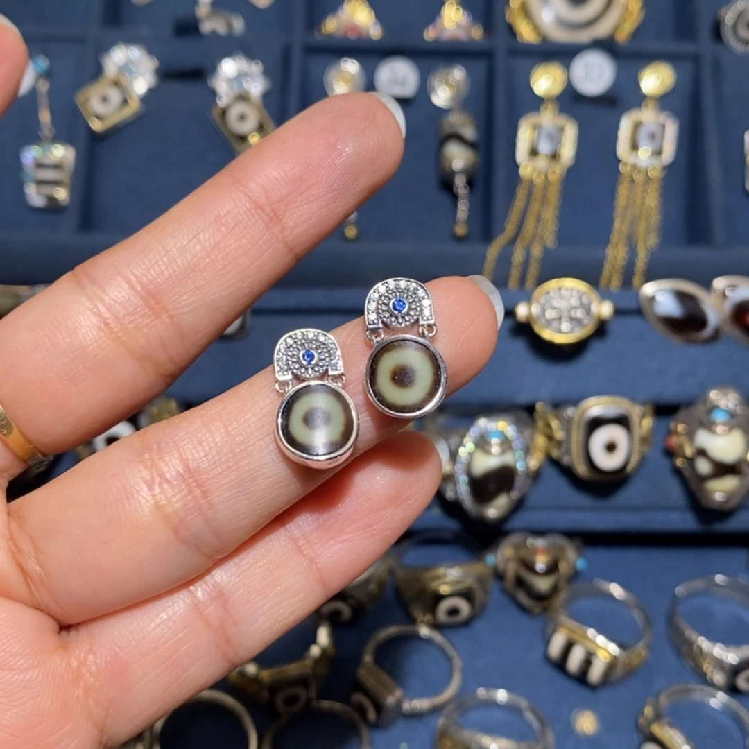 【闪购商品】玛瑙/玉髓耳钉银S925镶嵌挚***缘