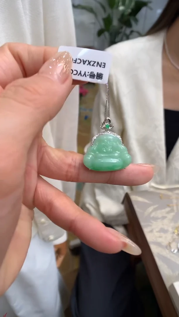 【闪购商品】翡翠颈饰18K金镶嵌佛公