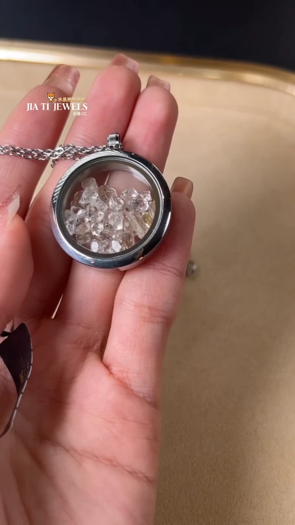 【闪购商品】水晶吊坠未镶嵌闪灵钻DIY多样式随机发一赠链