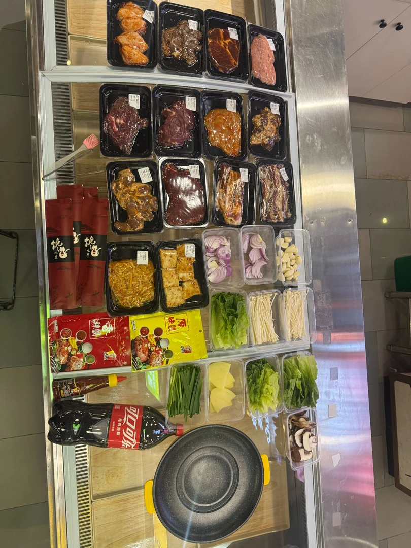 烤肉六人餐（12荤12素送电烤盘）