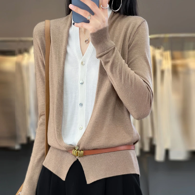 春秋女精纺羊毛衫开衫女假两件女针织百搭薄款