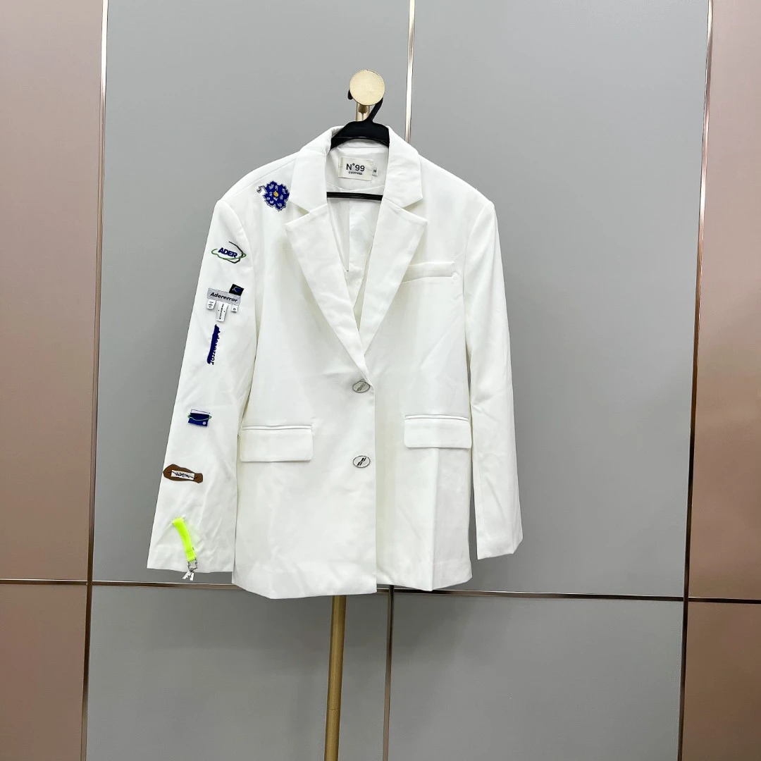 1309-南油独设-高级感个性潮流西装女时尚设计款风格西服外套