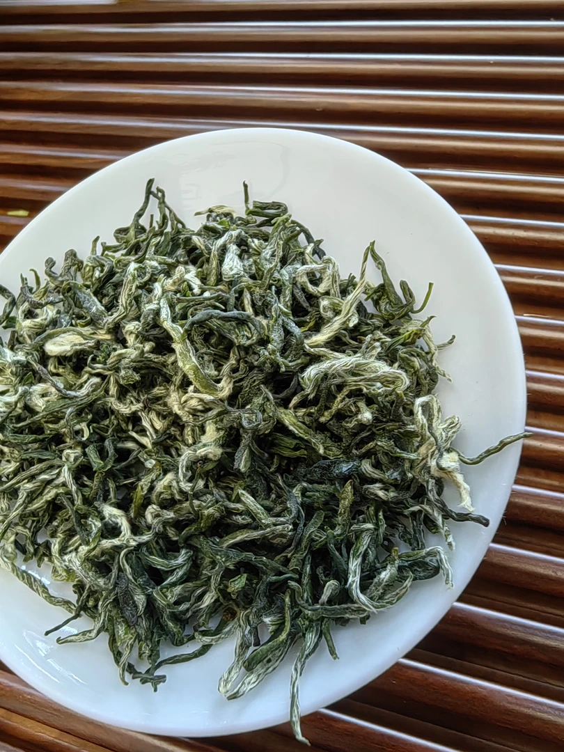 贵州高山毛尖绿茶2023明前春茶手工制茶