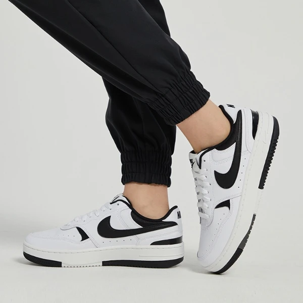 NIKE耐克女子NIKE GAMMA FORCE流光风增高时尚百搭板鞋DX9176-100