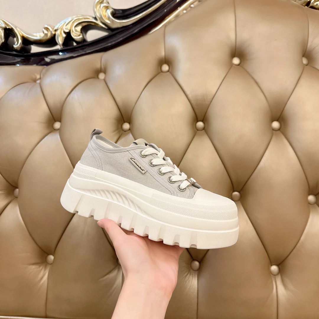 白色平底百搭增高厚底运动女鞋小白鞋女透气休闲女鞋系带夏2024年