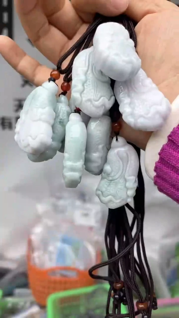 【闪购商品】翡翠挂件未镶嵌多样性发货拍一发一
