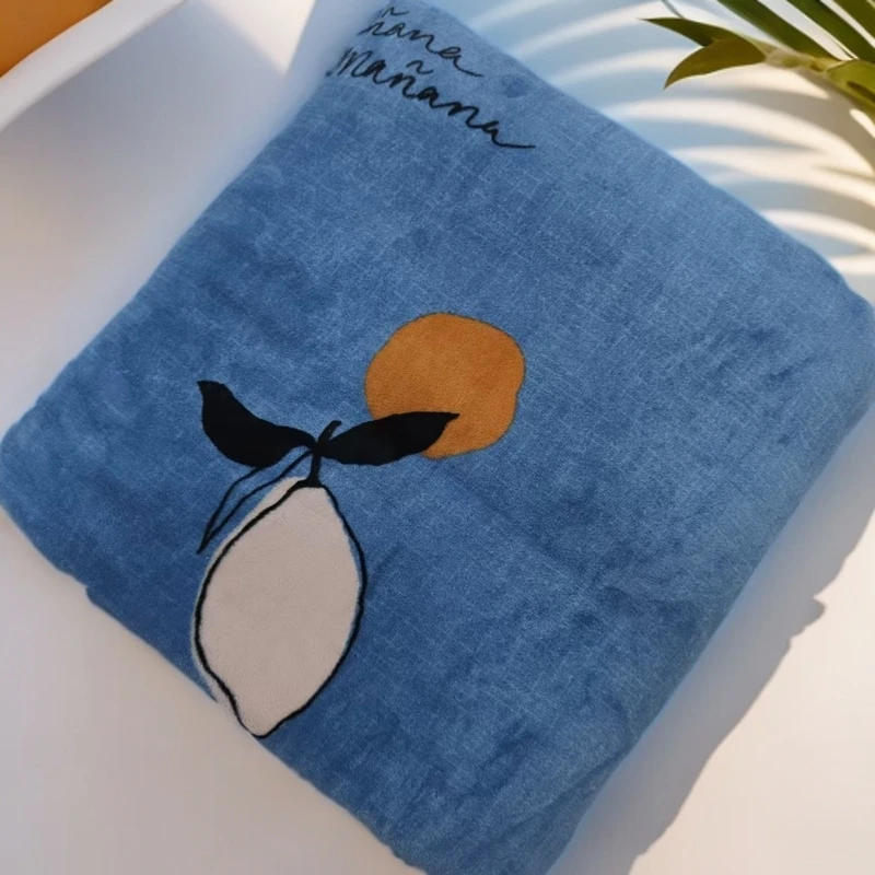 240*250cm牛奶绒加厚床盖果柠