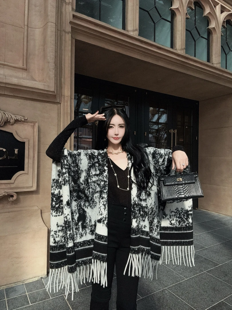 DOUWU【女神超品】水墨扎染穗穗围脖围巾披肩PJ12750