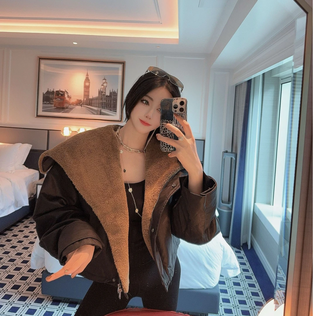 DOUWU【蘑古力小姐】黑色短款咖色毛毛领大翻领拉链蘑菇上衣SY12857