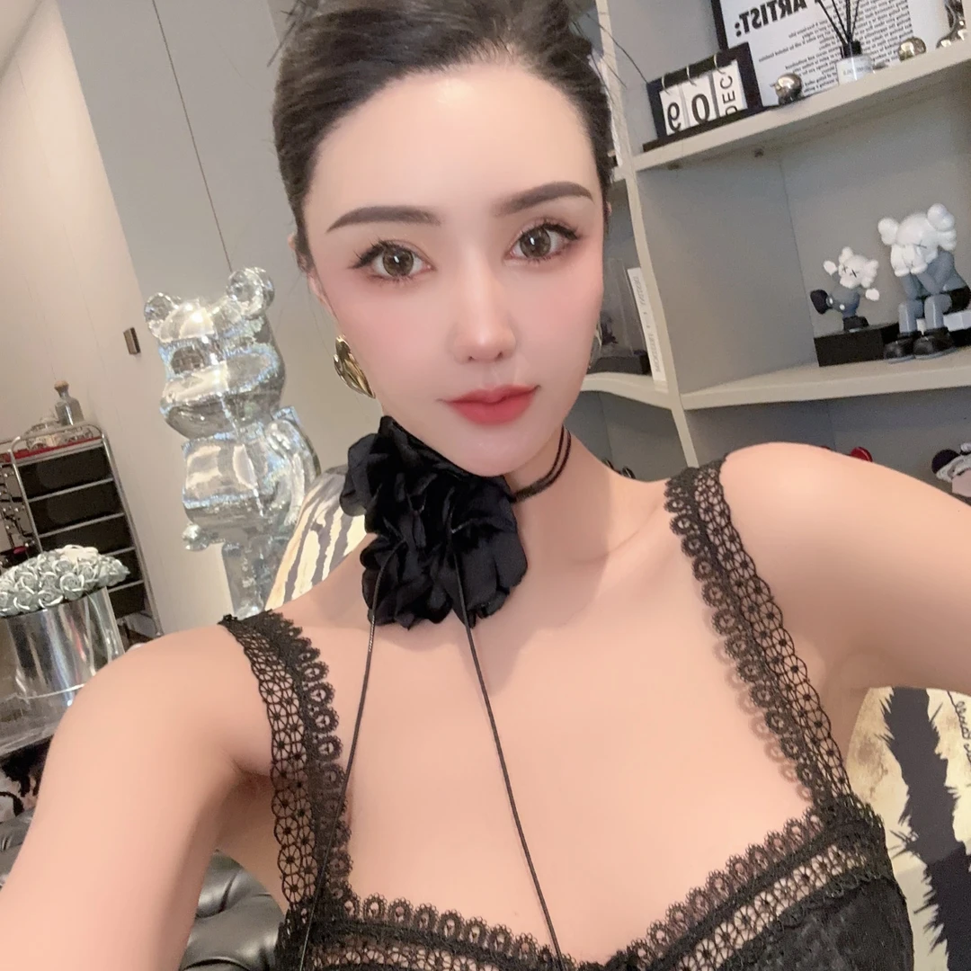 DOUWU【秘密花语】宽肩带蕾丝连体背心12201