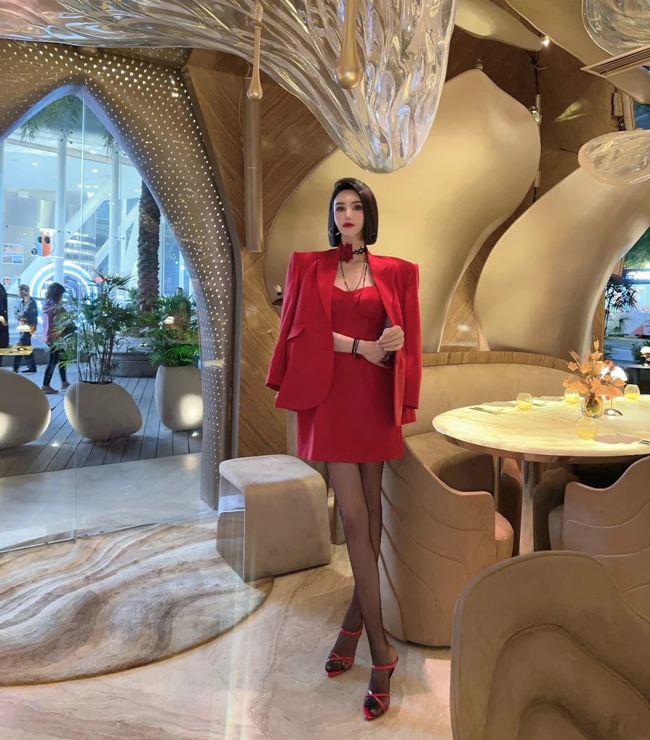 DOUWU【圣诞女神】净版红西服细吊带抹胸裙TZ11506