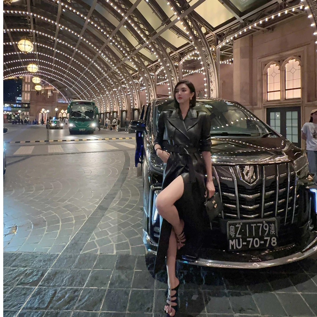 DOUWU【国际女神】黑红咖三色皮大衣DY10961