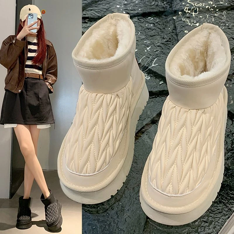 雪地靴女2024冬季新款时尚加绒加厚短靴防滑防冻厚底东北棉靴爆款