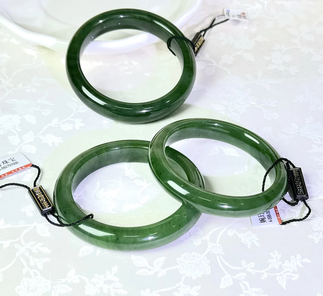 【小胖总珠宝】天然和田玉俄料碧玉辣绿手镯（多样性发其一）