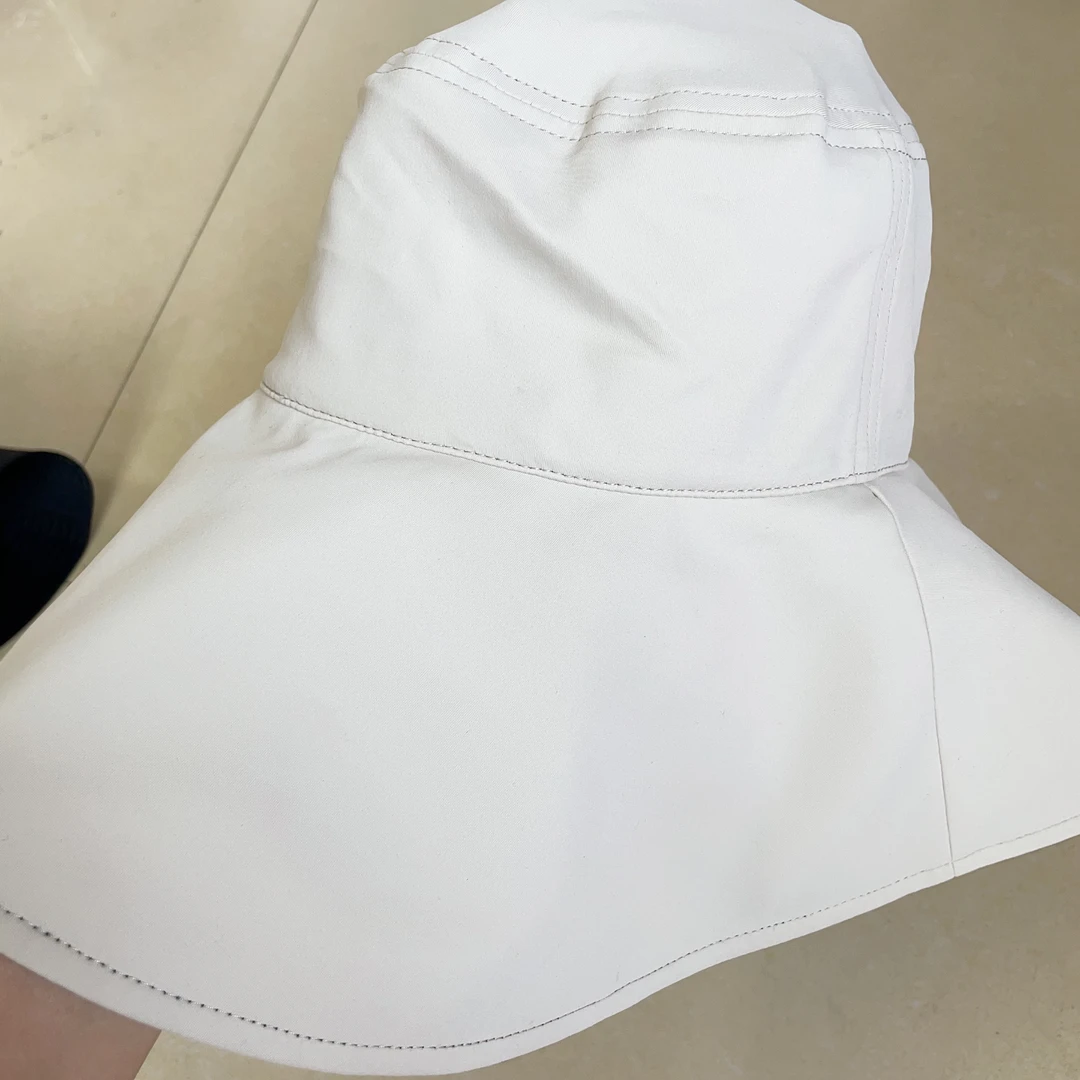 D223 超大帽檐米色大防晒帽