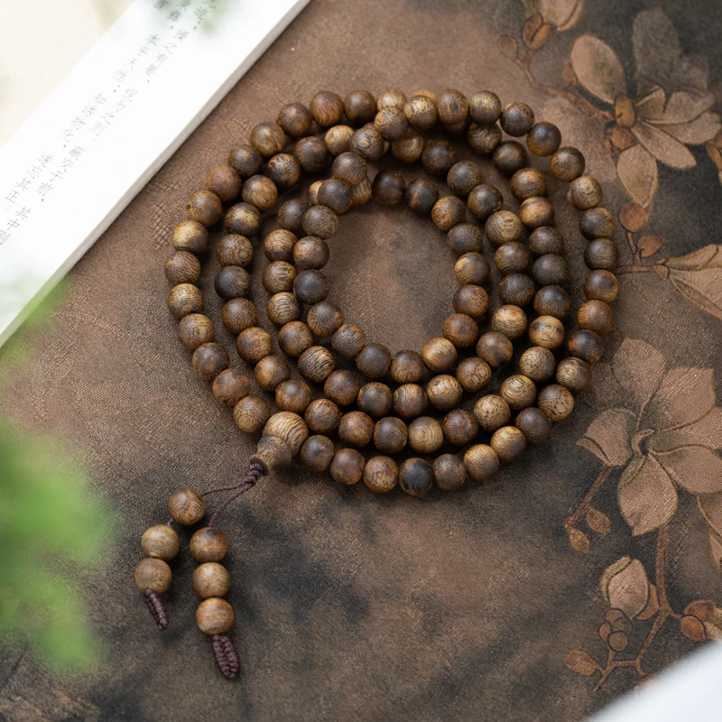 海南沉香乌身圆叶8mm108颗多圈手串弹力绳素串