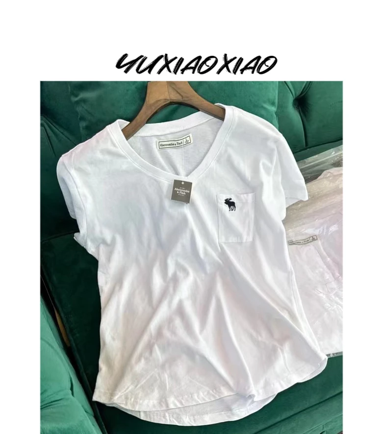 YUXIAOXIAO【刺绣小鹿】简约百搭v领修身宽松T恤打底衫上衣